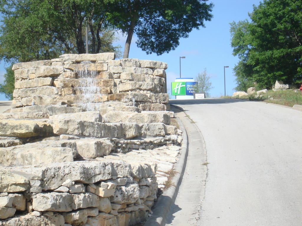 Holiday Inn Express Glen Rose By Ihg Экстерьер фото